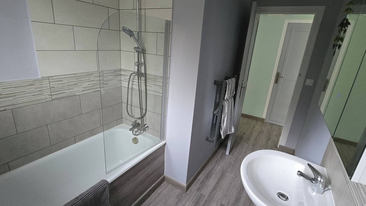 Photo of Bathroom in Chassenon