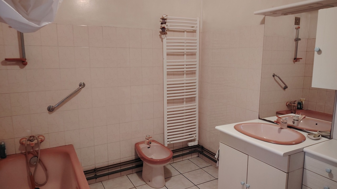 Photo of Bathroom in Saint-Clement