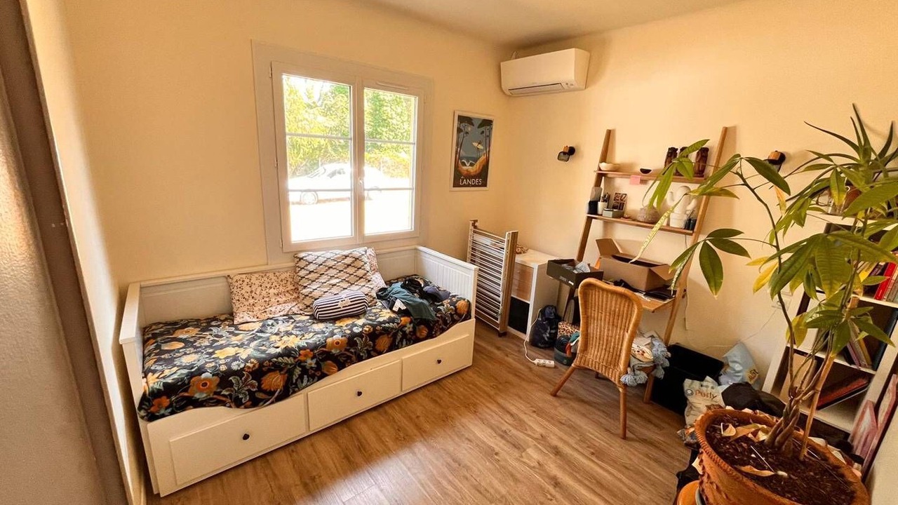 Photo of Bedroom in Messanges