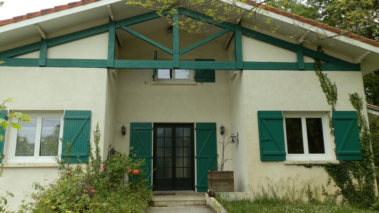 Photo of Outdoor in Leognan