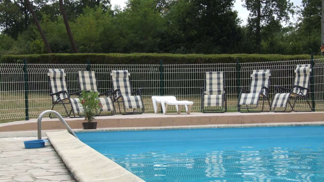 Photo of Outdoor in Cravans