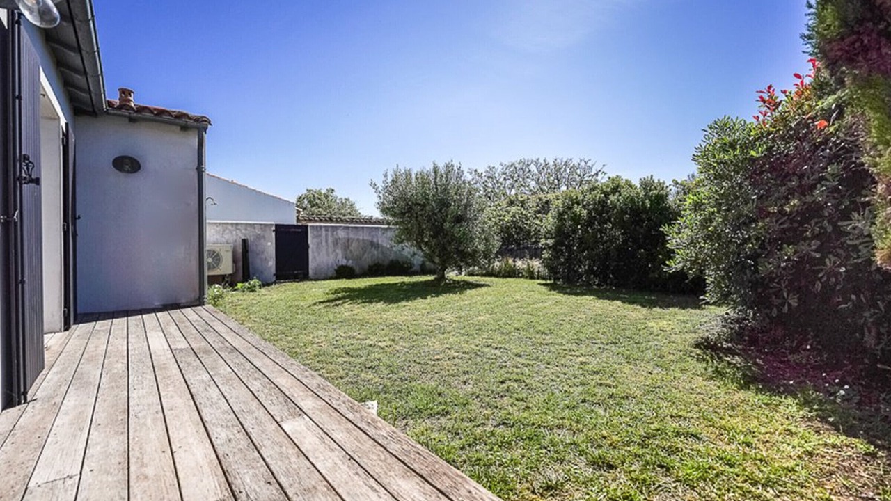 Photo of Patio Balcony in Saint-Clement-des-Baleines
