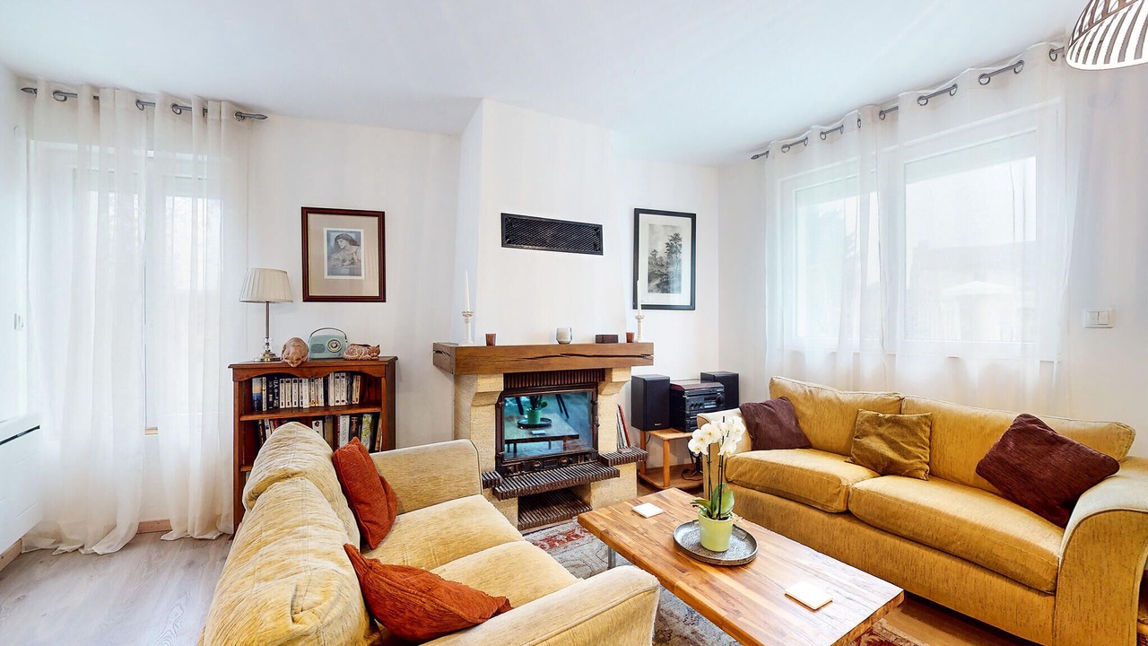 Photo of Bedroom in Doux