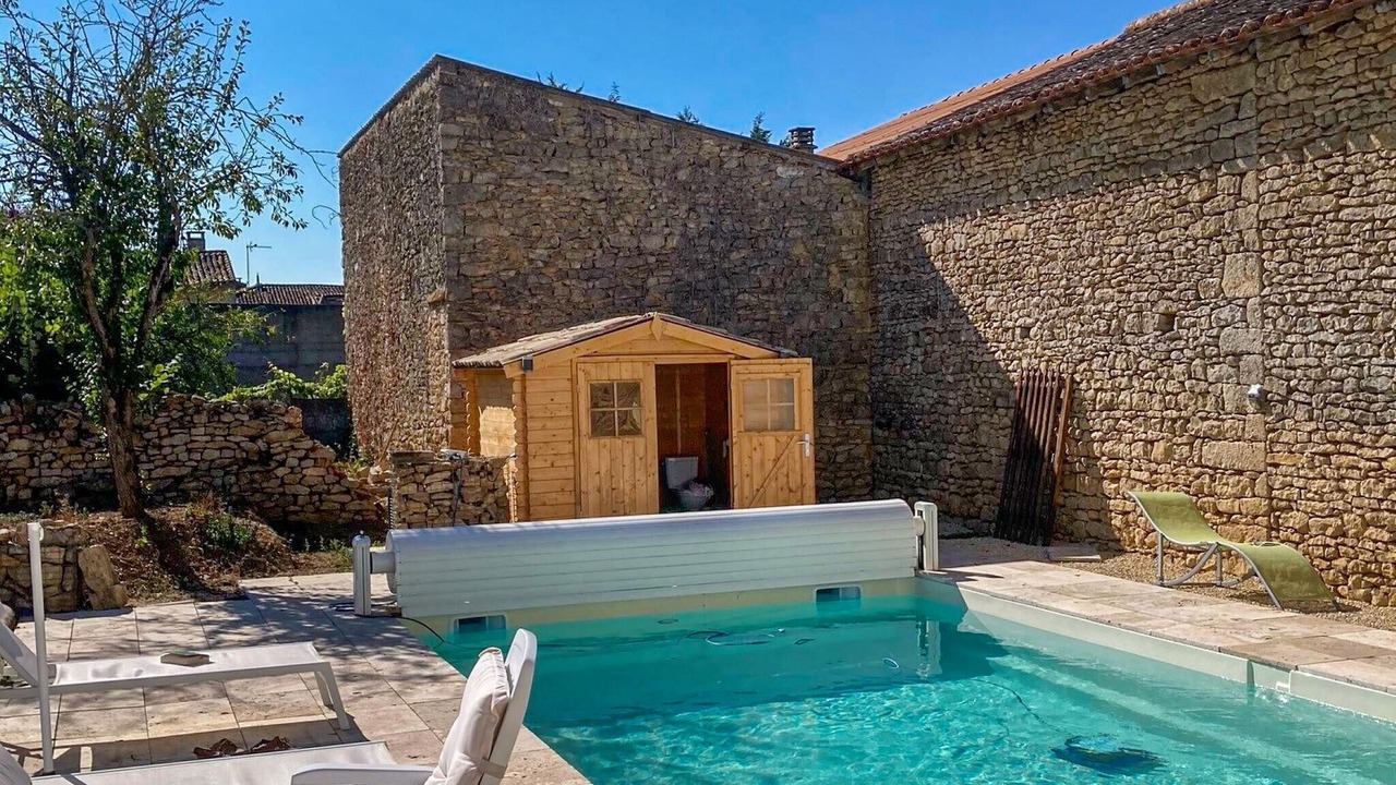 Photo of Outdoor in Doux