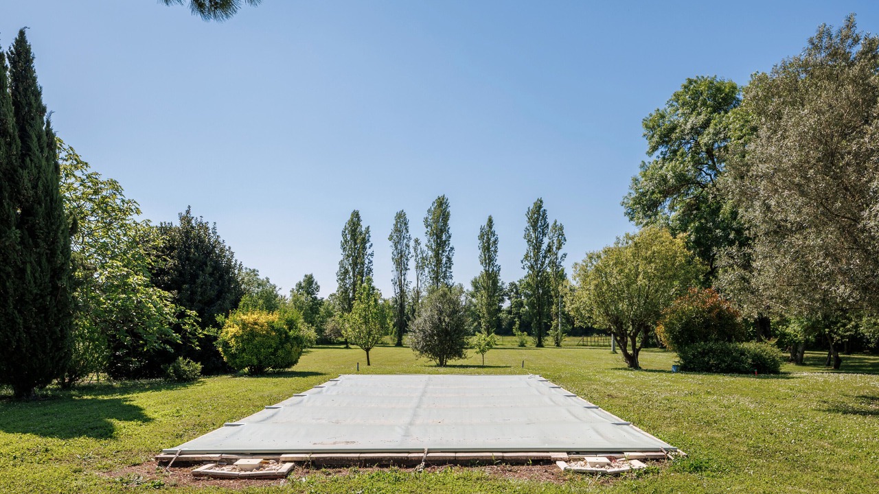 Photo of Outdoor in Saint-Andre-de-Cubzac