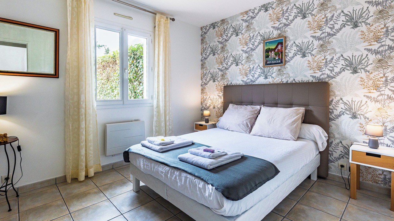 Photo of Bedroom in Messanges