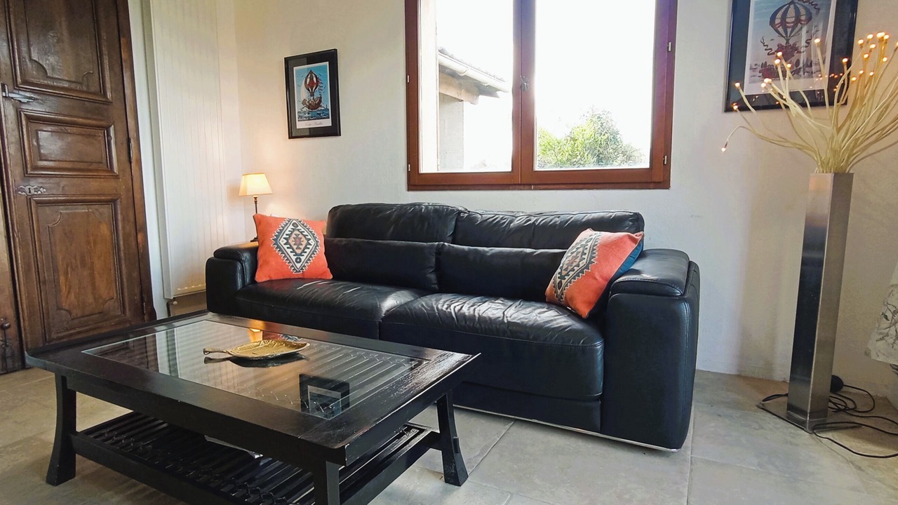 Photo of Livingroom in Saint-Cybranet