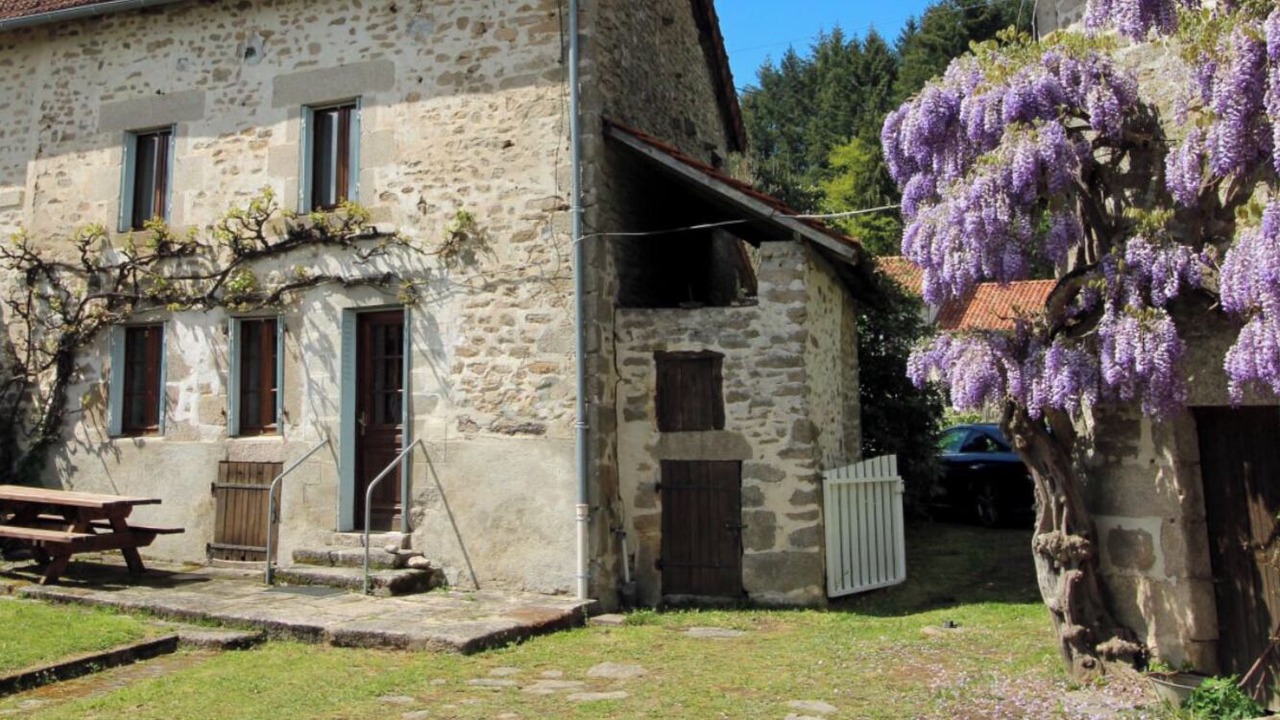 Photo of Outdoor in Saint-Laurent-les-Eglises