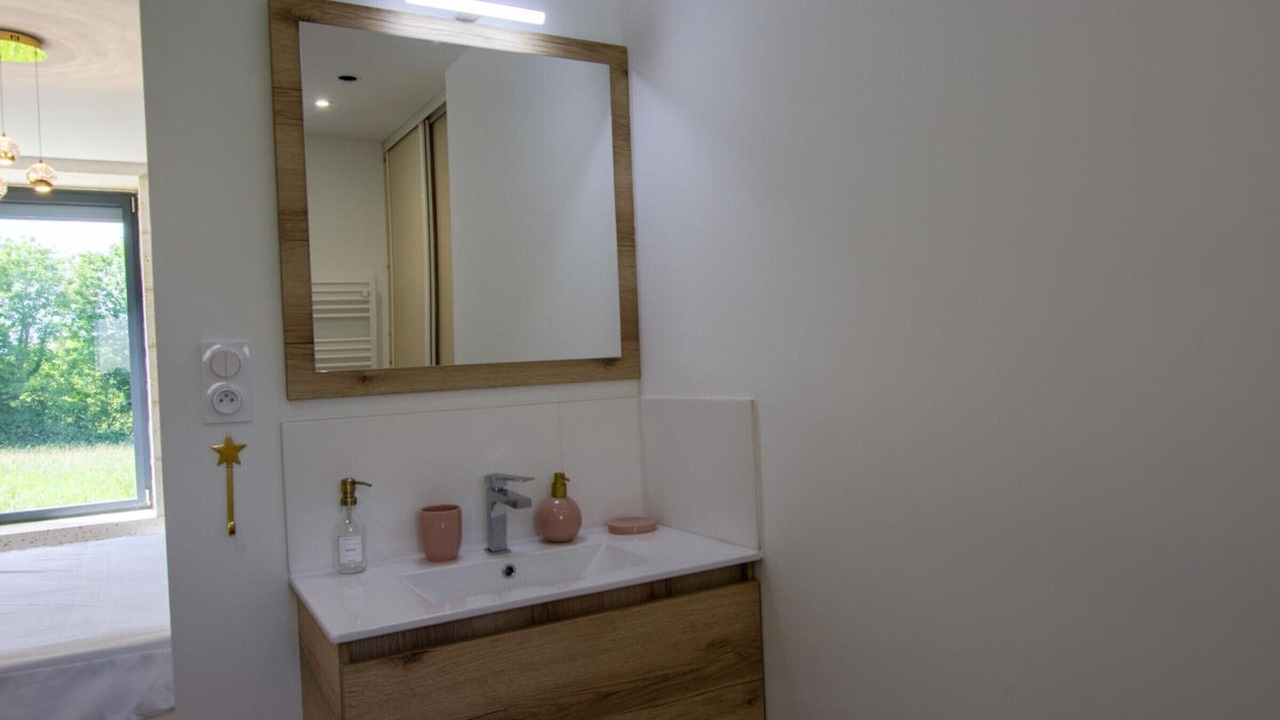 Photo of Bathroom in Sorges-et-Ligueux-en-Perigord