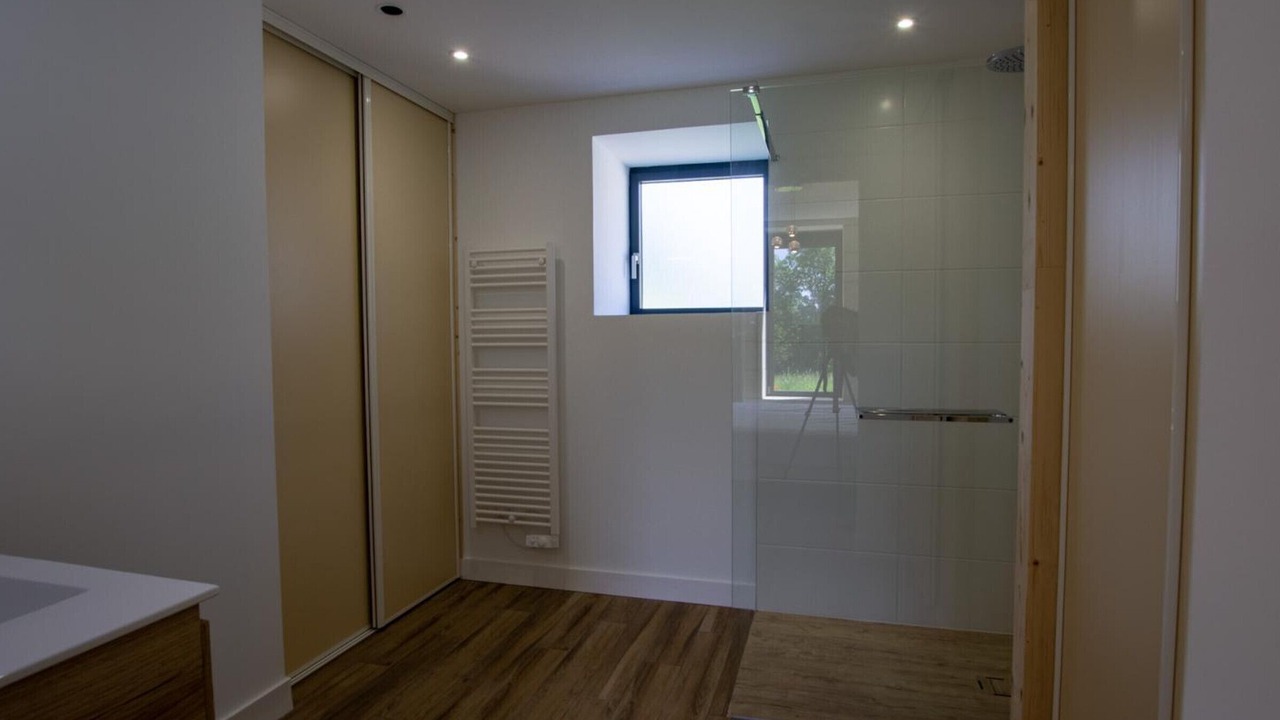 Photo of Bathroom in Sorges-et-Ligueux-en-Perigord