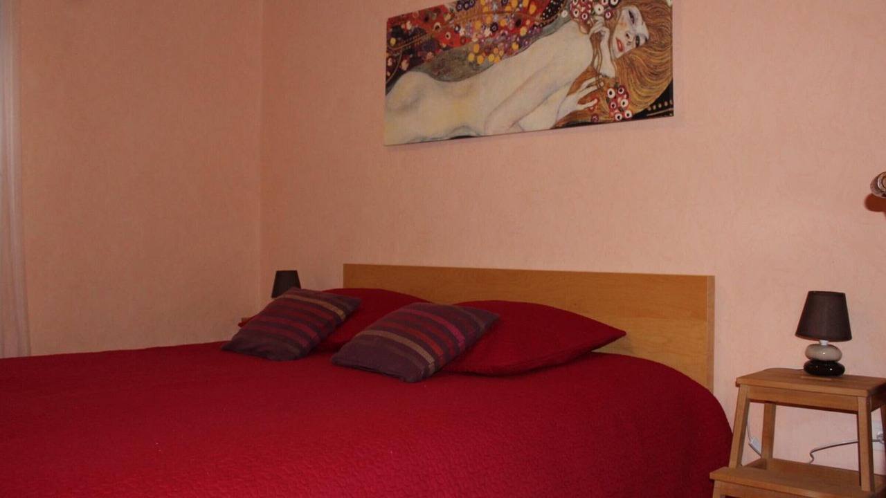 Photo of Bedroom in Saint-Julien-de-Lampon