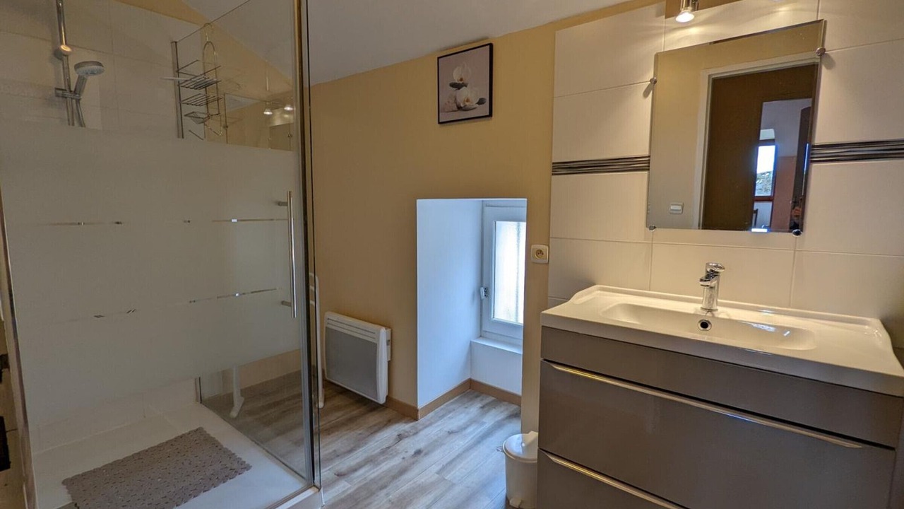 Photo of Bathroom in Salles-Lavalette