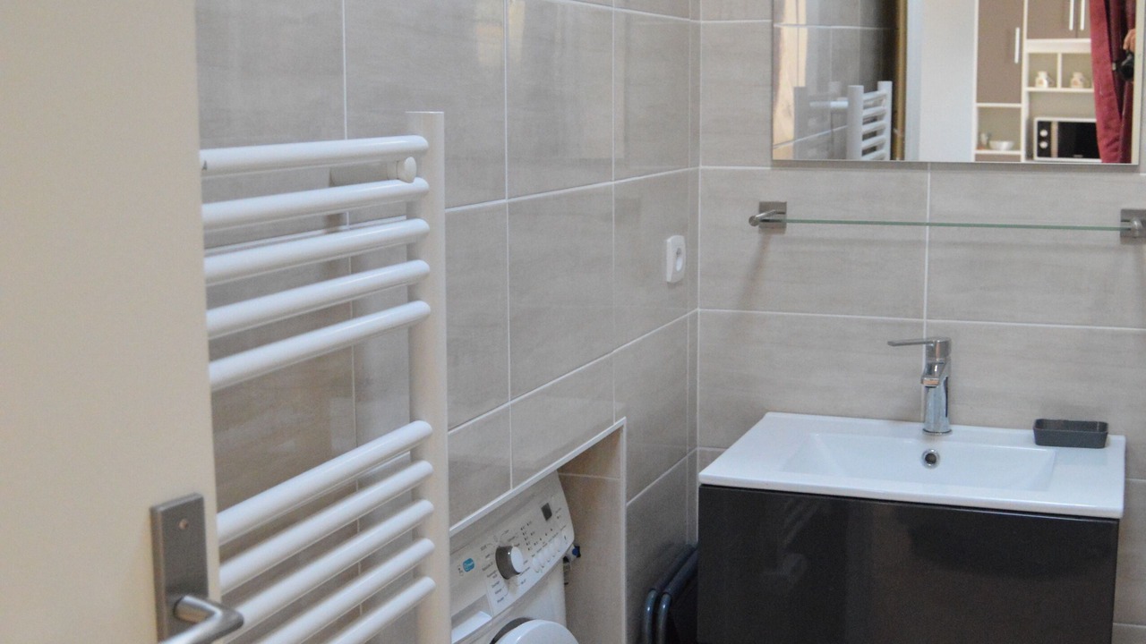 Photo of Bathroom in Neulles