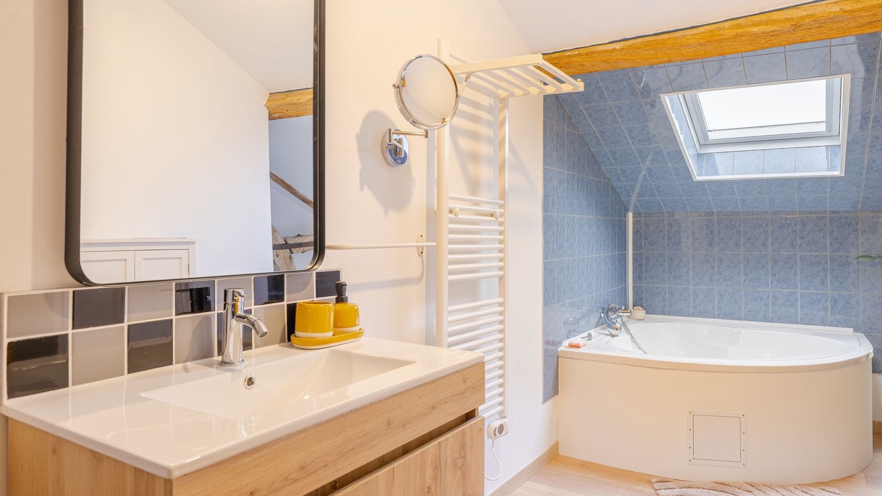 Photo of Bathroom in Cersay