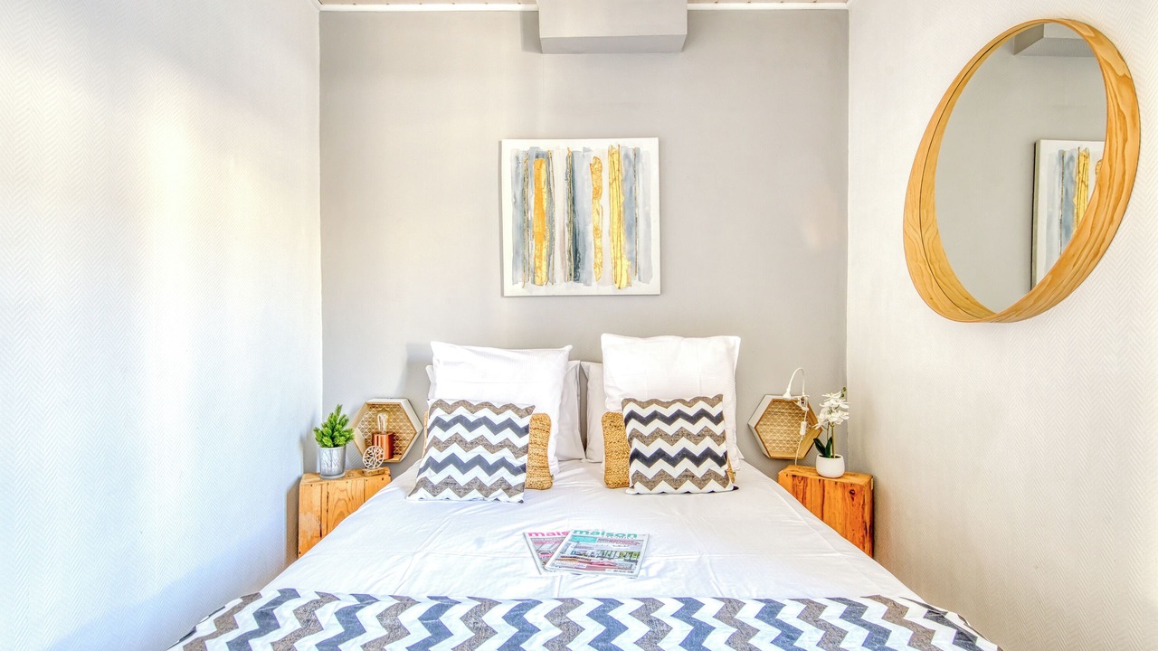 Photo of Bedroom in Libourne