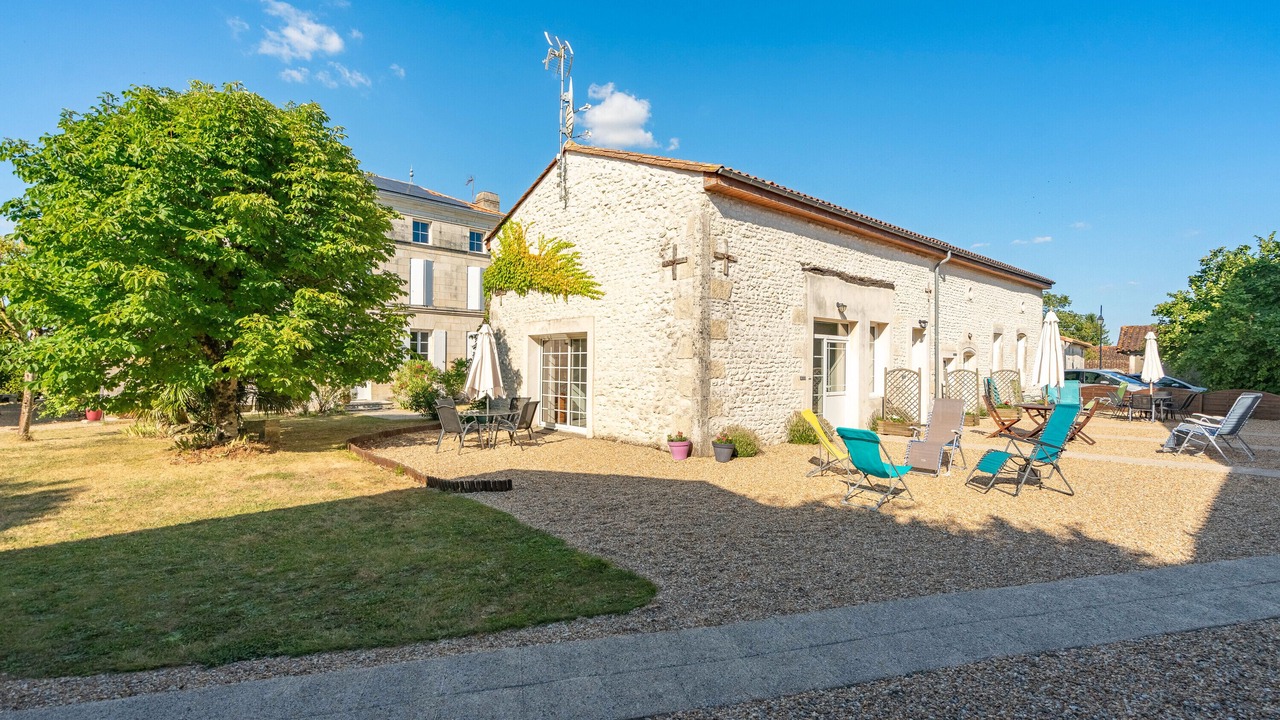 Photo of Outdoor in Saint-Seurin-de-Palenne