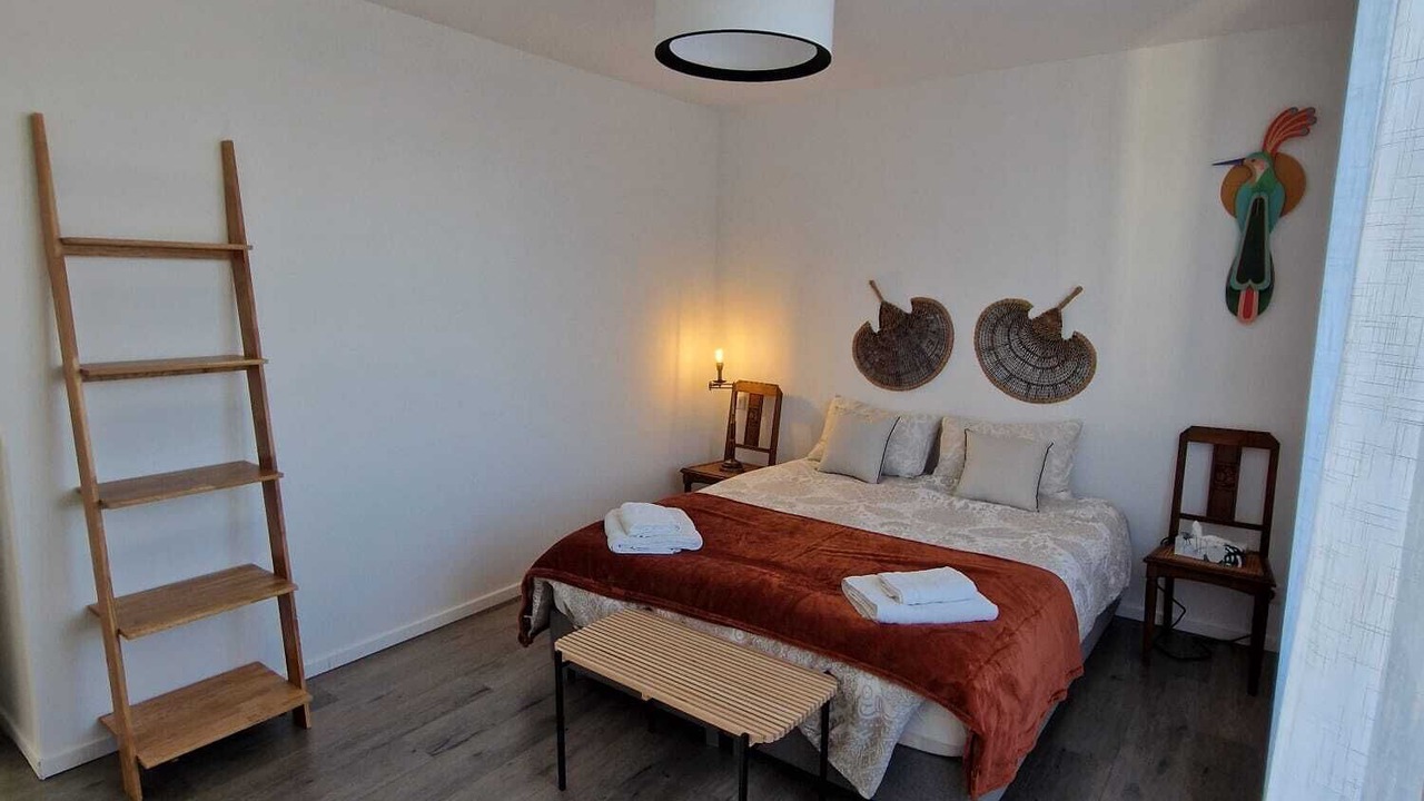Photo of Bedroom in Libourne