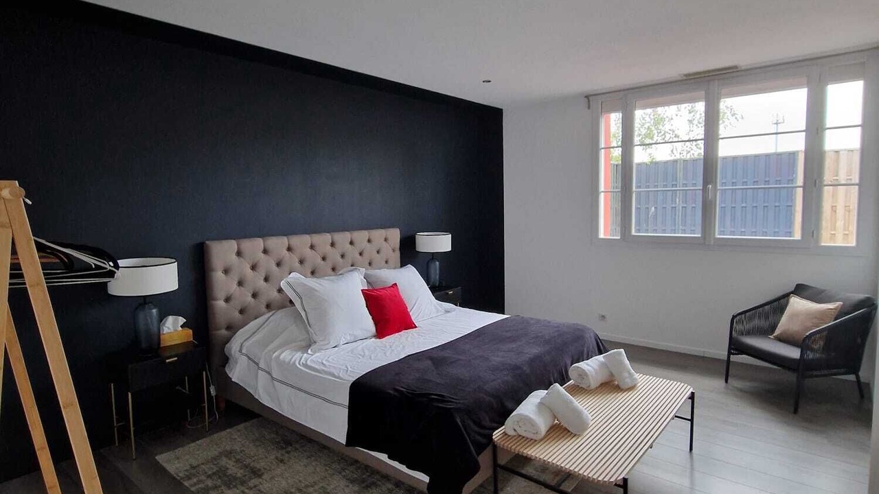 Photo of Bedroom in Libourne