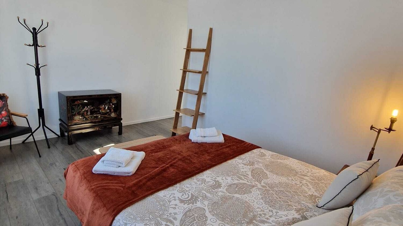 Photo of Bedroom in Libourne