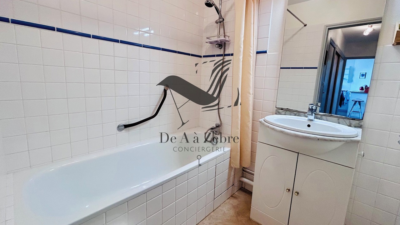 Photo of Bathroom in Rochefort