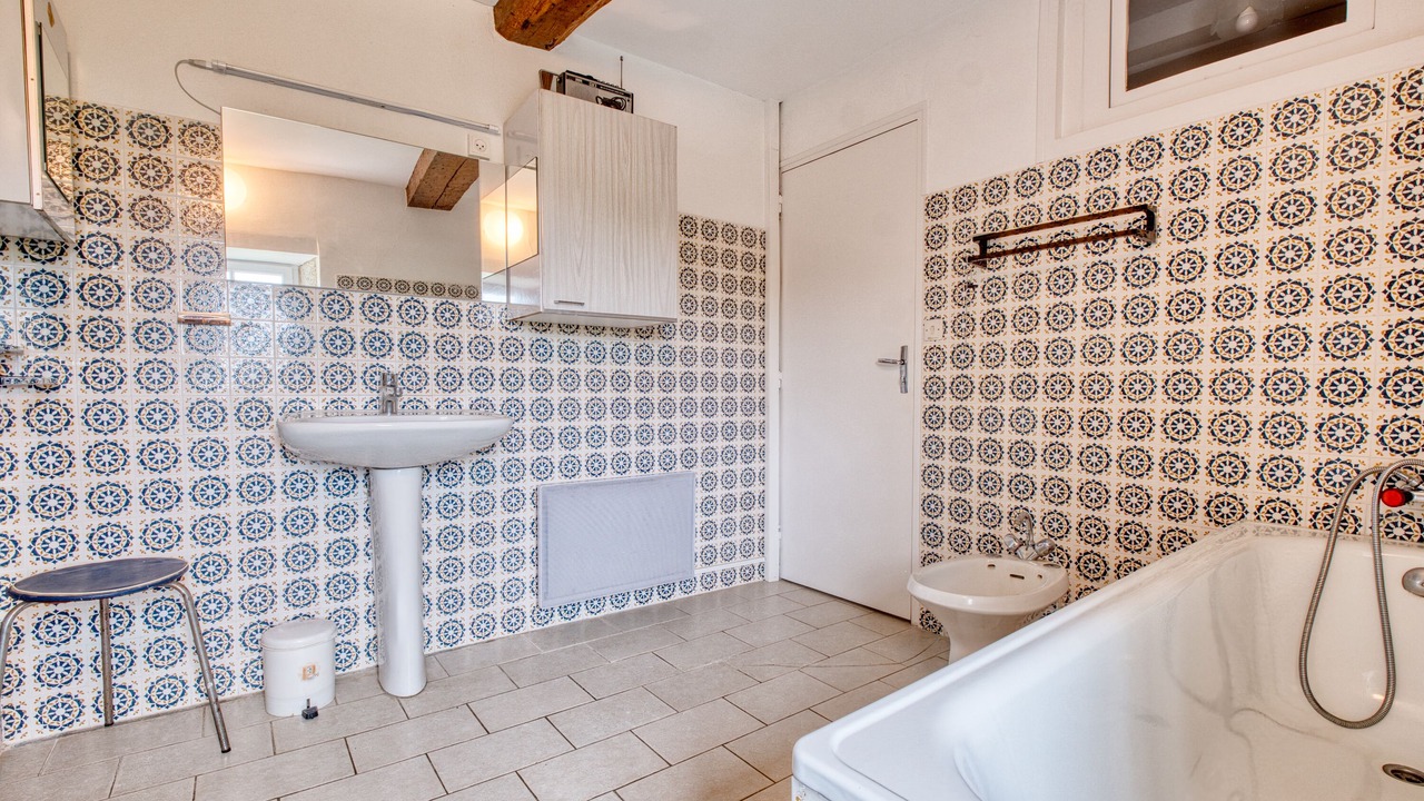 Photo of Bathroom in Perigueux