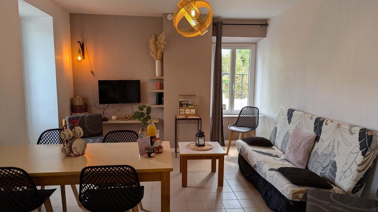 Photo of Livingroom in Saint-Maurice-des-Lions