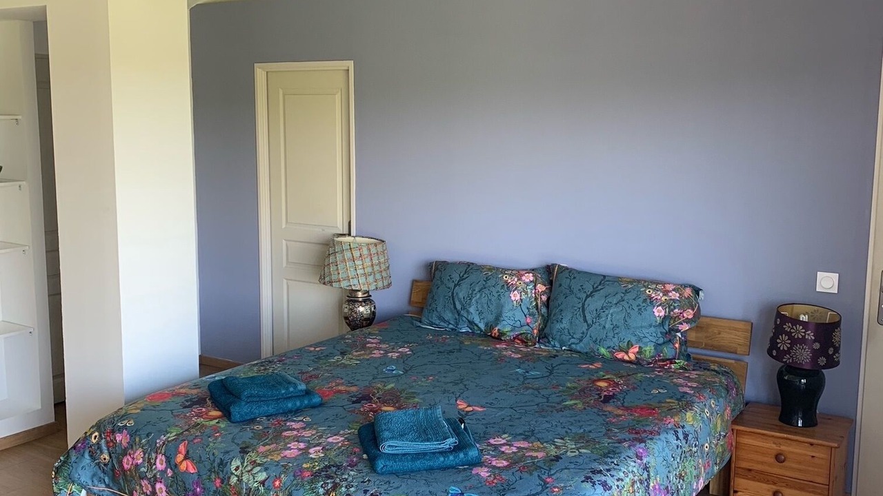 Photo of Bedroom in Juignac