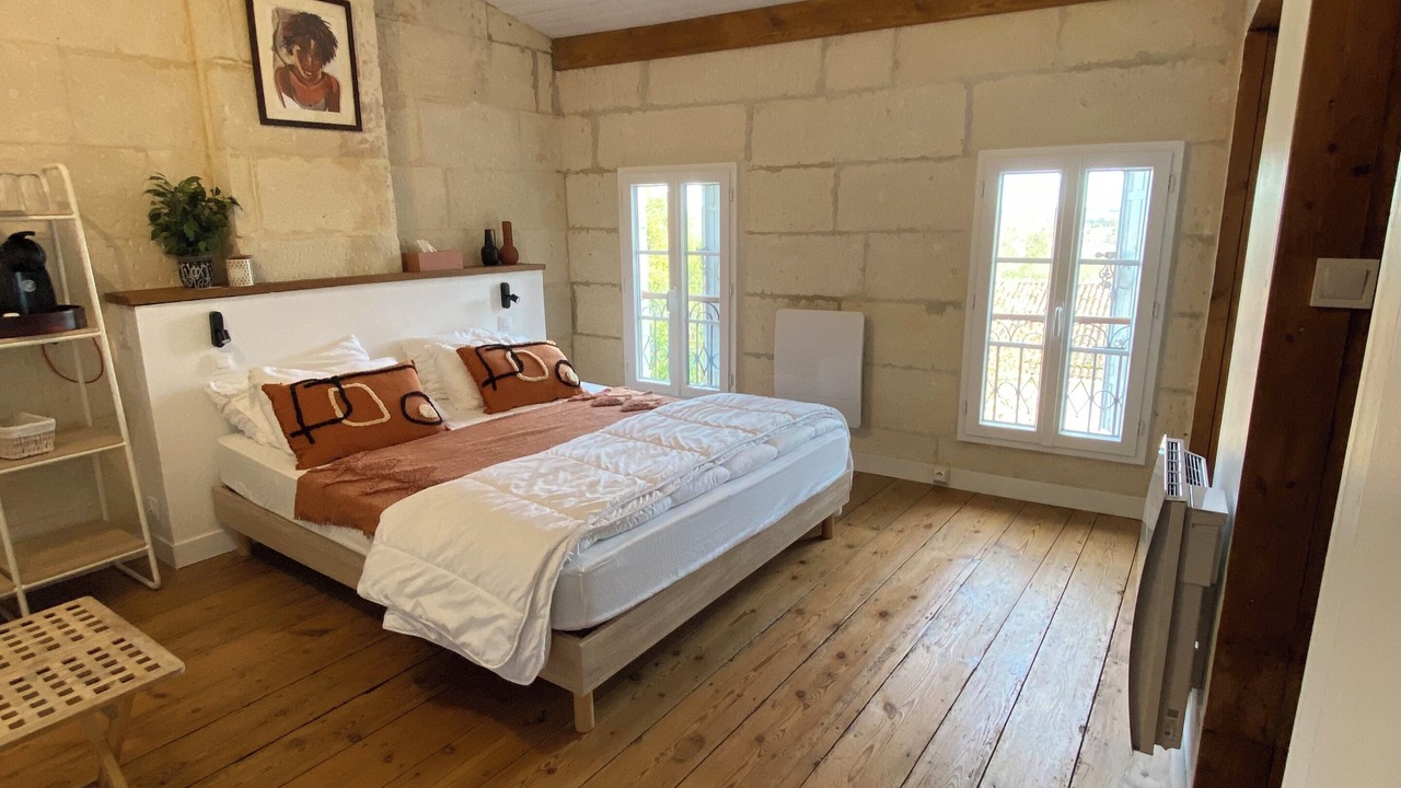 Photo of Bedroom in Pons
