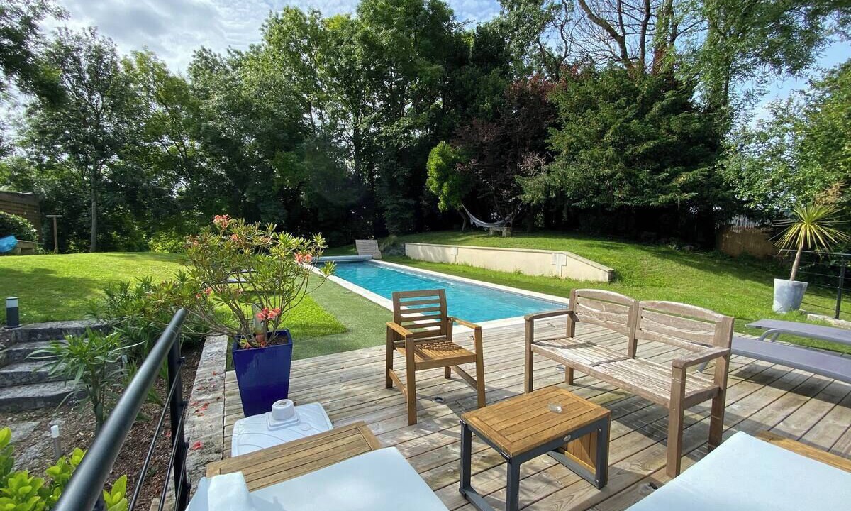 Photo of Outdoor in Pons
