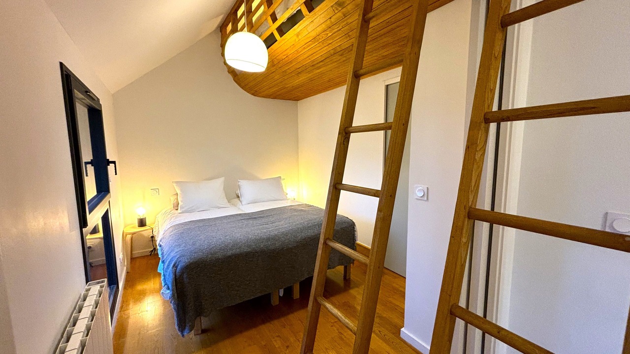 Photo of Bedroom in Saint-Vincent-de-Cosse