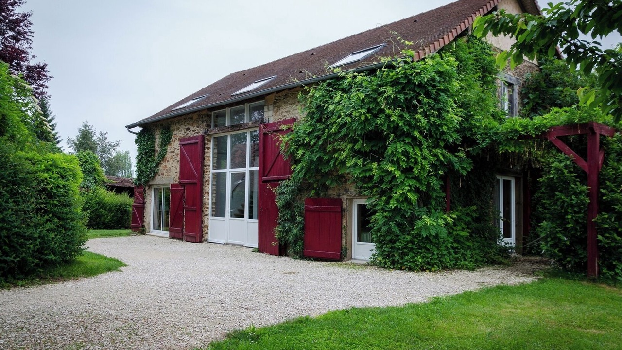 Photo of Outdoor in Angoisse