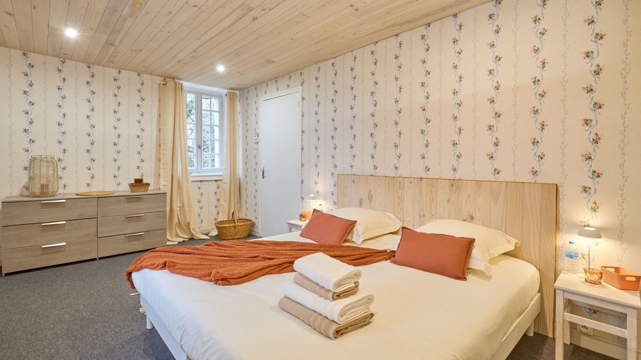 Photo of Bedroom in Saumont