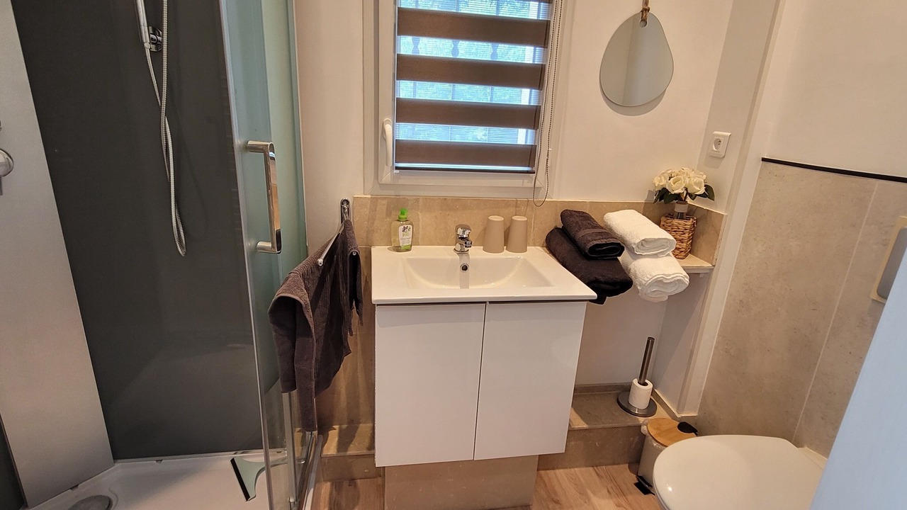 Photo of Bathroom in Lamonzie-Montastruc