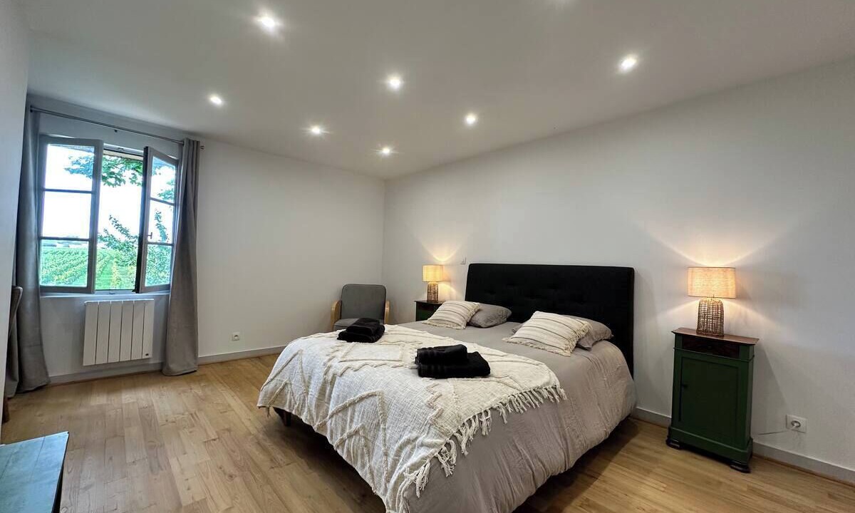 Photo of Bedroom in Saint-Emilion