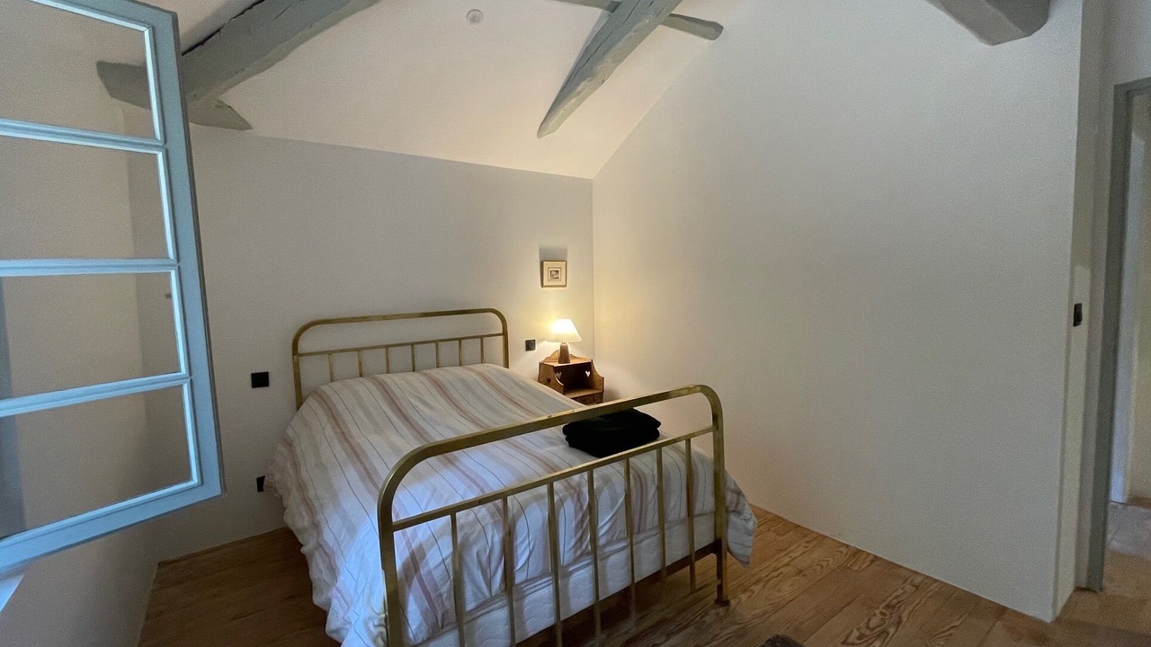 Photo of Bedroom in Vert
