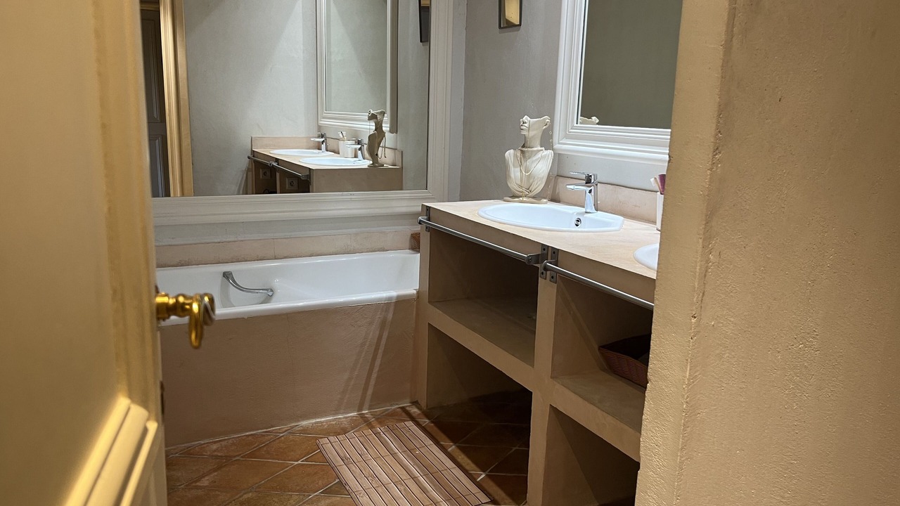 Photo of Bathroom in Juillac-le-Coq