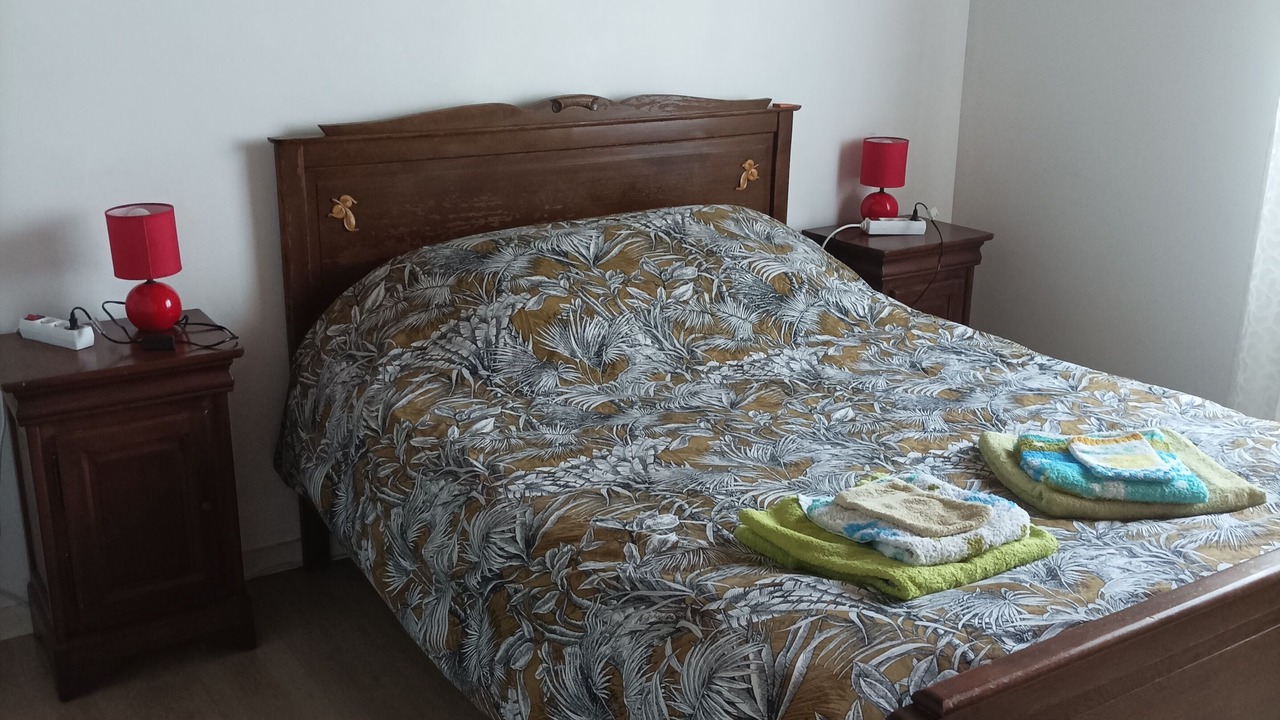 Photo of Bedroom in Asnieres-en-Poitou