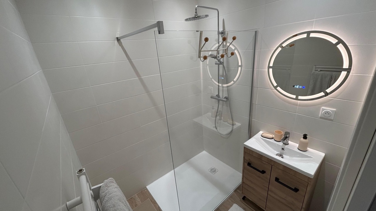 Photo of Bathroom in Saint-Pandelon