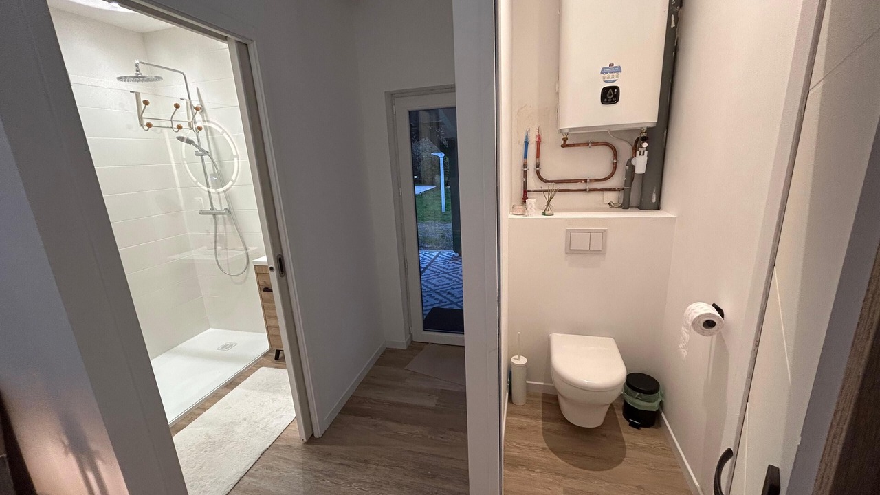 Photo of Bathroom in Saint-Pandelon