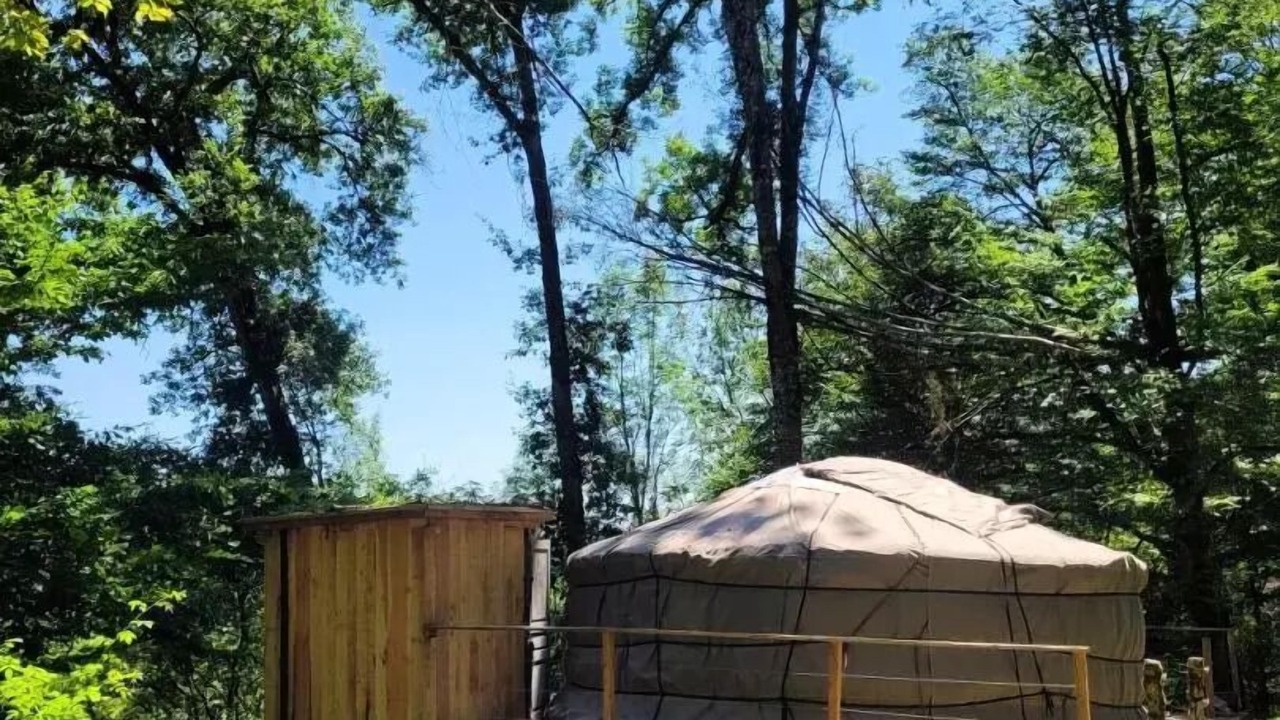 Photo of Outdoor in Rosiers (chasteaux)