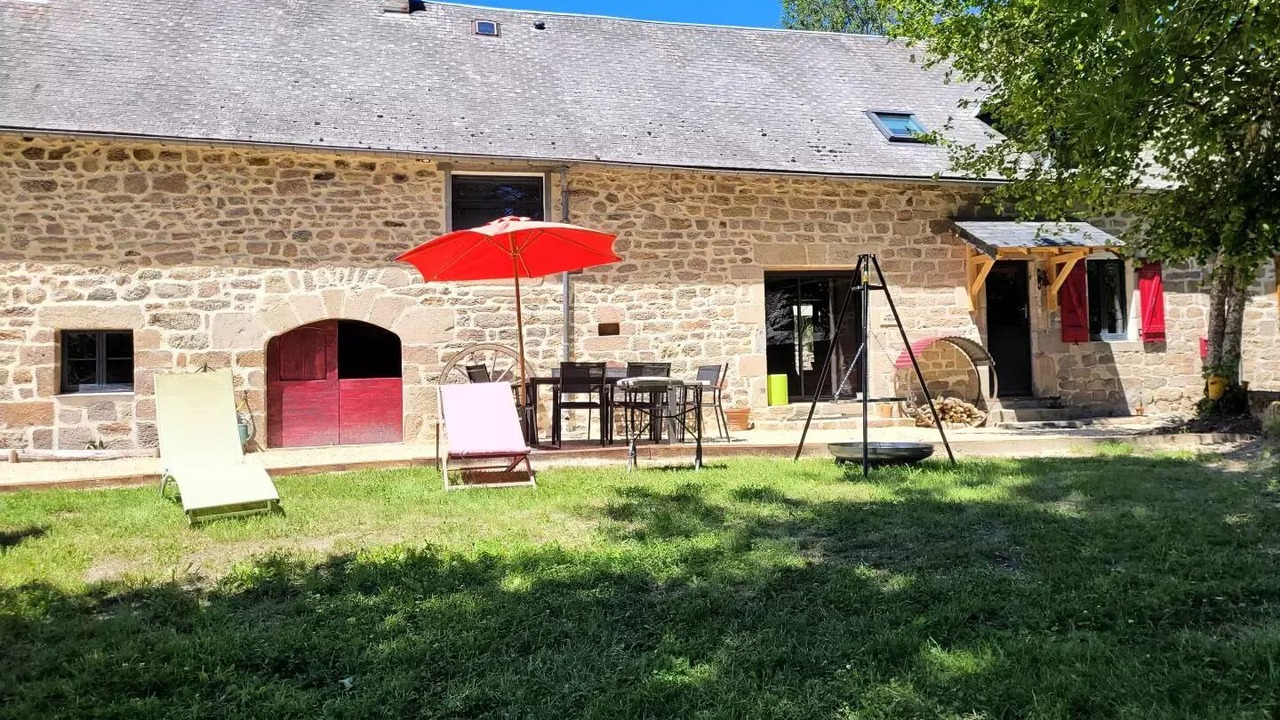 Photo of Outdoor in Saint-Yrieix-le-Dejalat