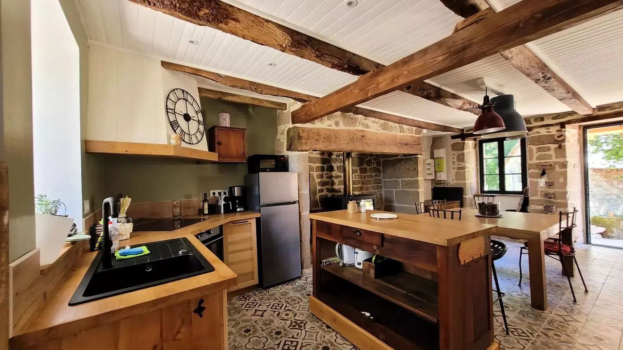 Photo of Kitchen in Saint-Yrieix-le-Dejalat