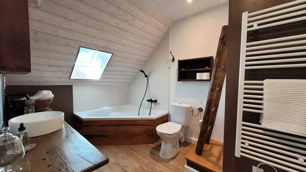 Photo of Bathroom in Saint-Yrieix-le-Dejalat