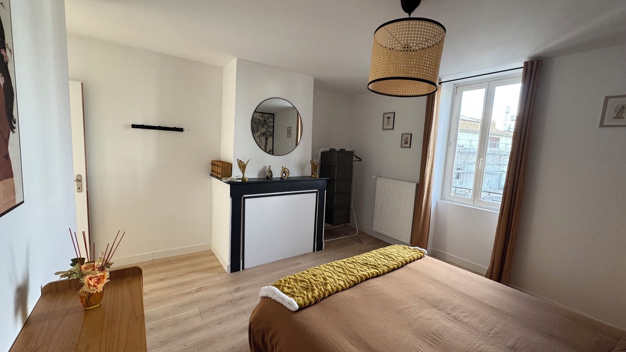 Photo of Bedroom in Casteljaloux