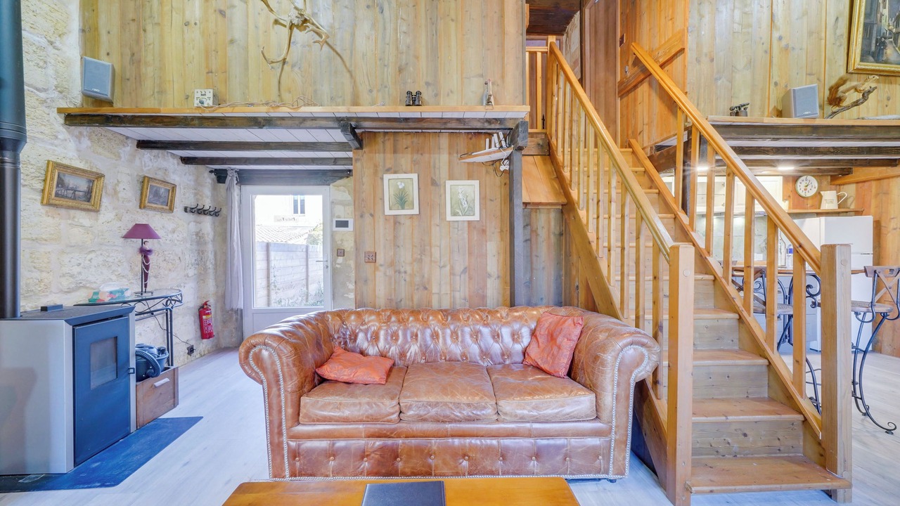 Photo of Livingroom in Pauillac