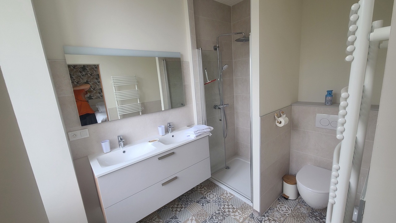 Photo of Bathroom in Coulon