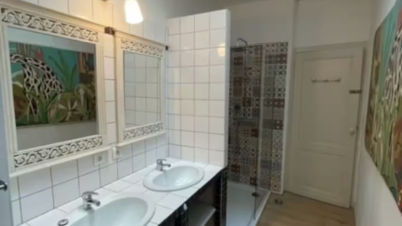 Photo of Bathroom in Quinsac