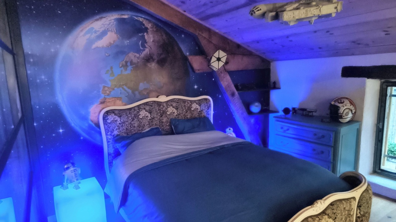 Photo of Bedroom in Saint-Salvy