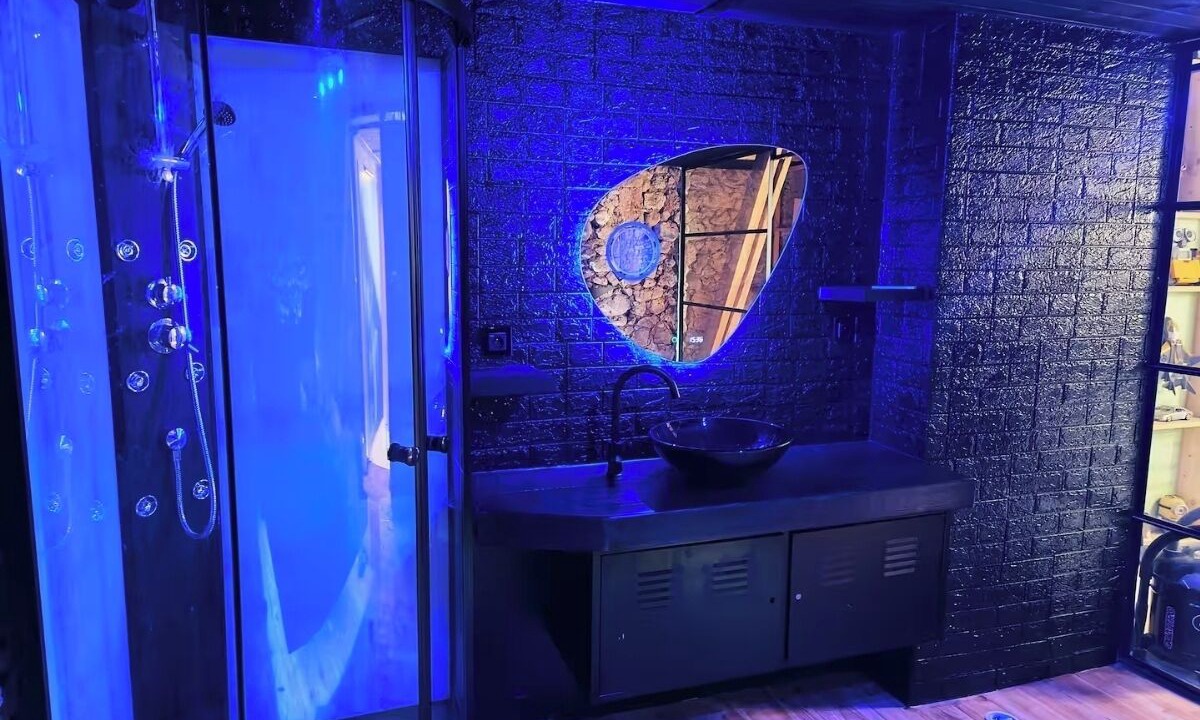 Photo of Bathroom in Saint-Salvy