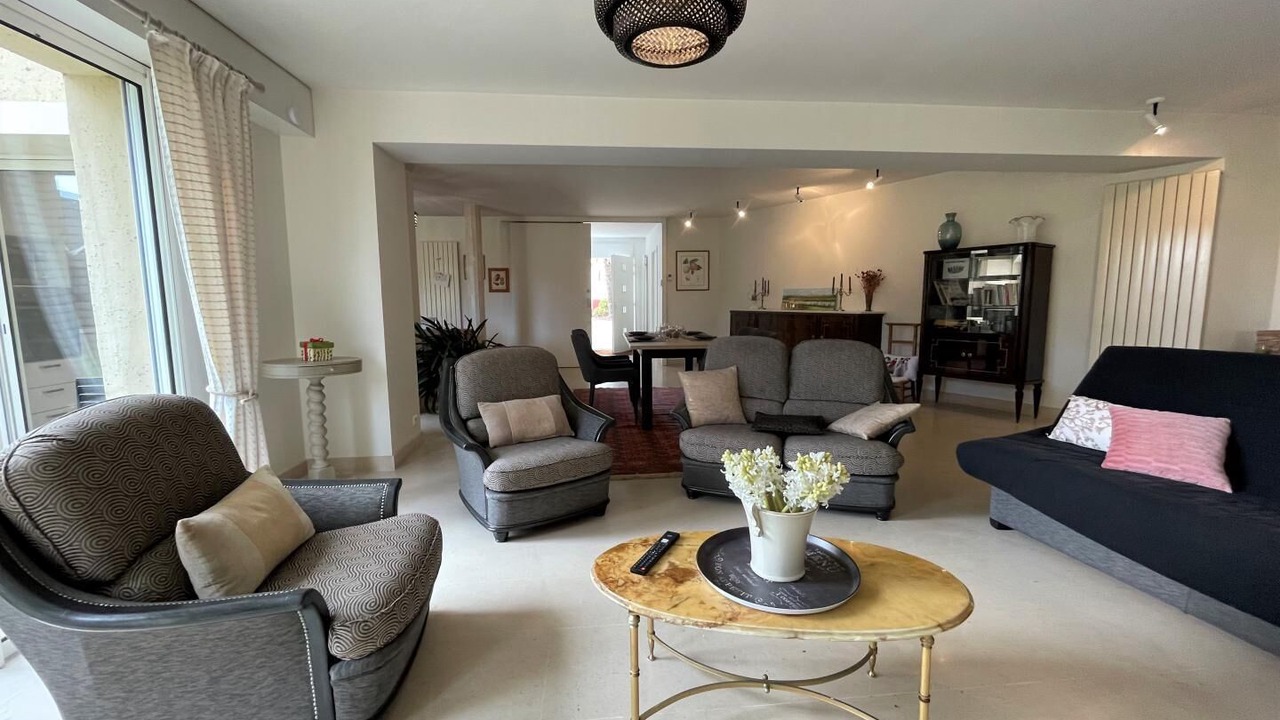 Photo of Livingroom in Uzein